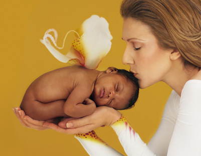  qui est la maman de ce beau bébé?...............